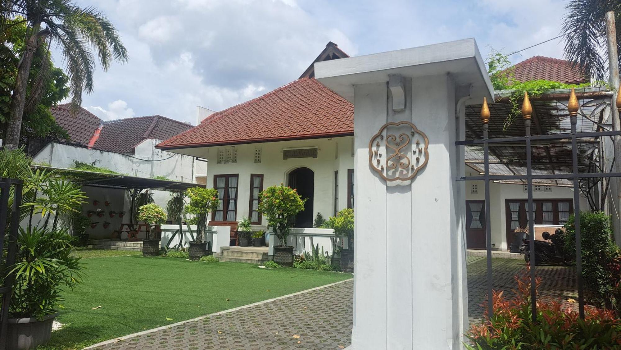 Clemmie Huis Yogyakarta Exterior foto
